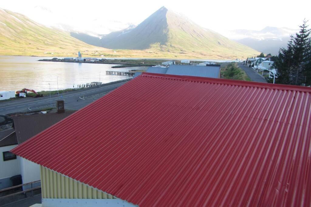 House With A Warm Soul In North Iceland Siglufjordur エクステリア 写真