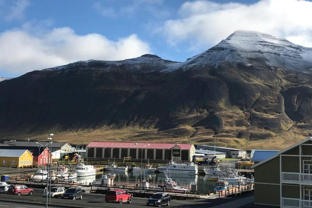 House With A Warm Soul In North Iceland Siglufjordur エクステリア 写真