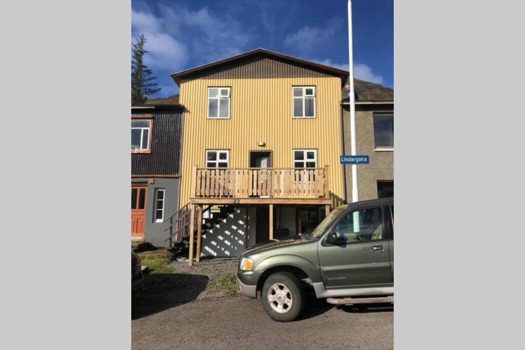 House With A Warm Soul In North Iceland Siglufjordur エクステリア 写真