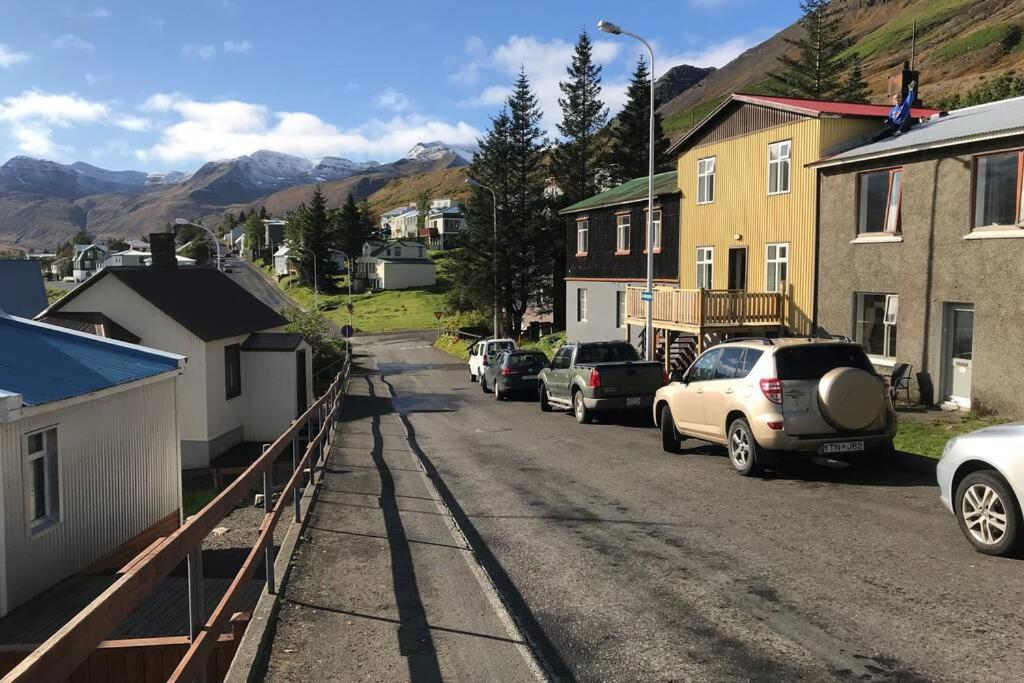 House With A Warm Soul In North Iceland Siglufjordur エクステリア 写真